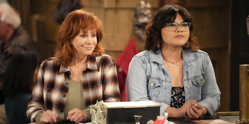 HAPPY'S PLACE -- "Pilot" -- Pictured: (l-r) Reba McEntire as Bobbie, Belissa Escobedo as Isabella -- (Photo by: Casey Durkin/NBC)